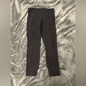 Good used quality salutation Athleta leggings size M